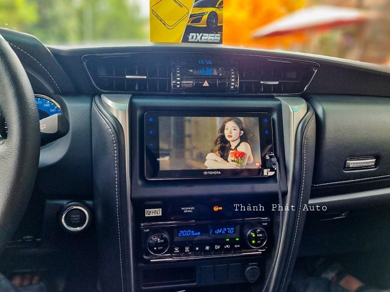 android-box-zestech-toyota-fortuner-thanh-phat-auto (2)